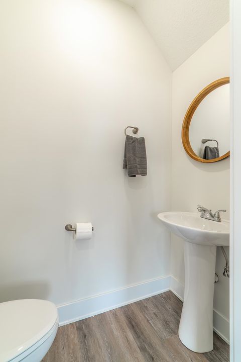 Tiny photo for 131 E Branning Avenue, Fort Wayne, IN 46806 (MLS # 202606791)