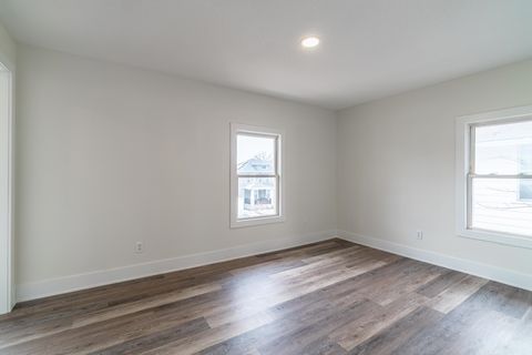 Tiny photo for 131 E Branning Avenue, Fort Wayne, IN 46806 (MLS # 202606791)