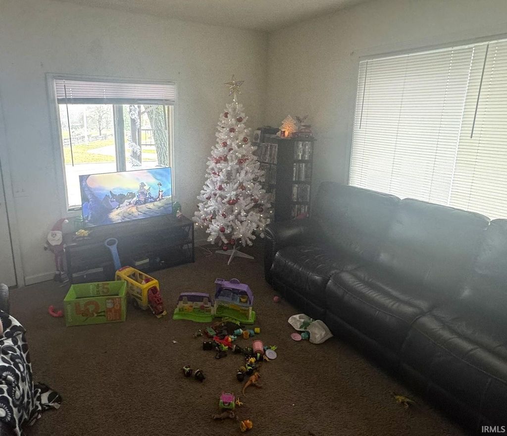 Photo of 1222 W Kirkwood Avenue, Bloomington, IN 47404 (MLS # 202608603)