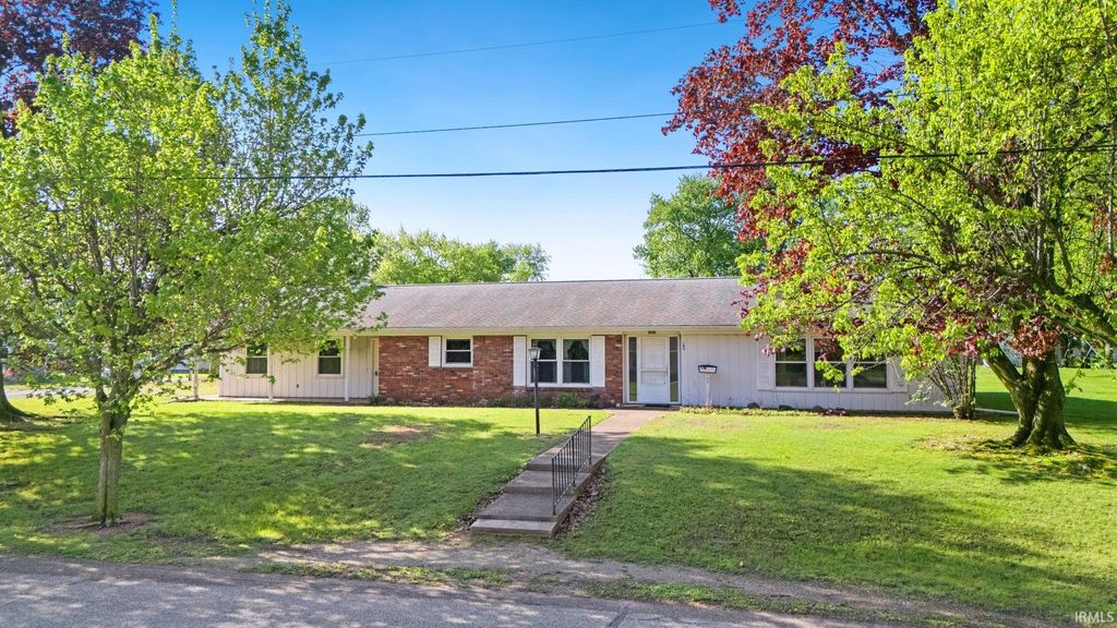 Photo of 103 E College Avenue, North Manchester, IN 46962 (MLS # 202615317)