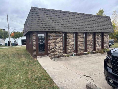 Photo of 2901 N Granville Avenue, Muncie, IN 47303 (MLS # 202547250)
