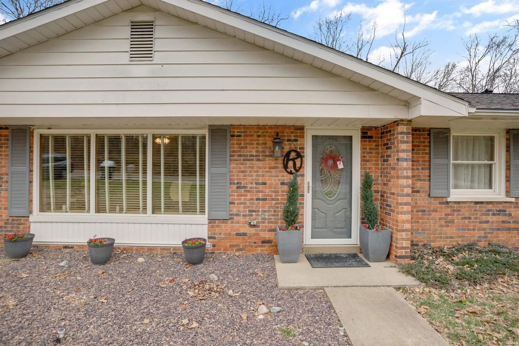Photo of 6415 Little Schaefer Road, Evansville, IN 47720 (MLS # 202605304)