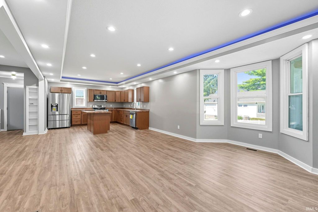 Photo of 1040 Delaware Avenue, Fort Wayne, IN 46805 (MLS # 202612905)