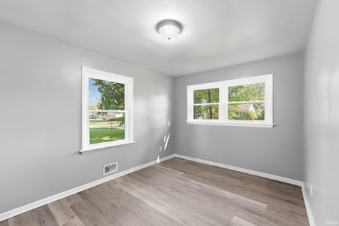 Tiny photo for 2621 Capitol Avenue, Fort Wayne, IN 46806 (MLS # 202635362)