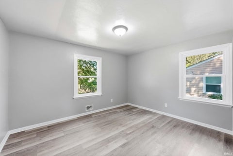 Tiny photo for 2621 Capitol Avenue, Fort Wayne, IN 46806 (MLS # 202635362)