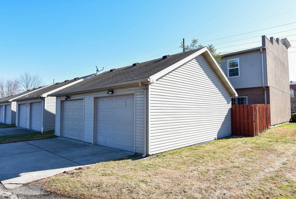 Photo of 3400 Manhattan Boulevard, Evansville, IN 47711 (MLS # 202605458)