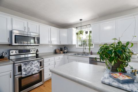Tiny photo for 14 Kingfisher Circle, Lafayette, IN 47909 (MLS # 202616058)