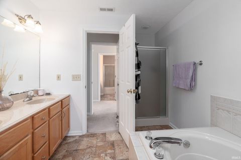 Tiny photo for 14 Kingfisher Circle, Lafayette, IN 47909 (MLS # 202616058)