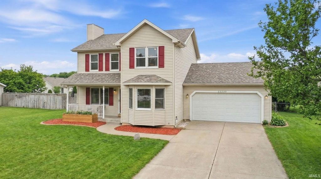 Photo of 29299 Raintree Court, Elkhart, IN 46517 (MLS # 202607590)