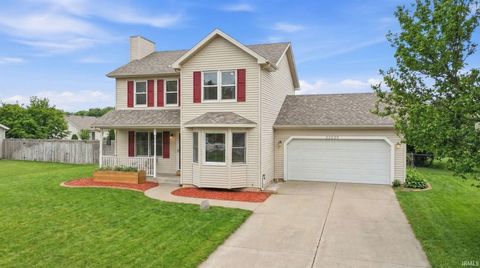 Photo of 29299 Raintree Court, Elkhart, IN 46517 (MLS # 202607590)