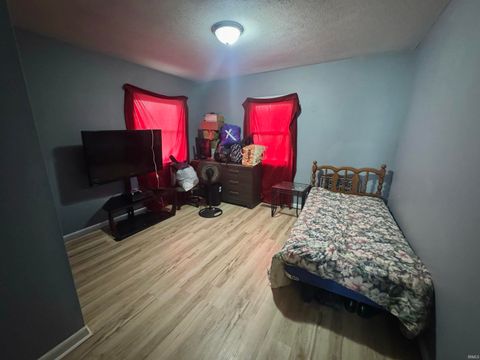 Tiny photo for 603 S Washington Street, Kokomo, IN 46902 (MLS # 202605464)