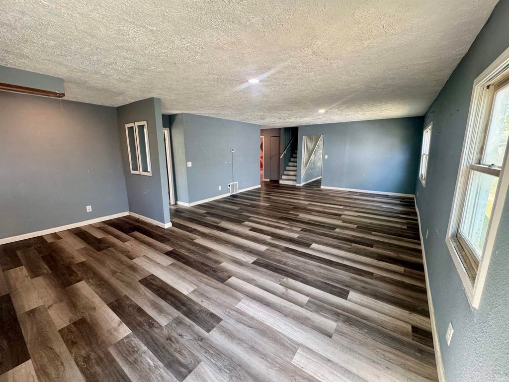 Photo of 603 S Washington Street, Kokomo, IN 46902 (MLS # 202605464)