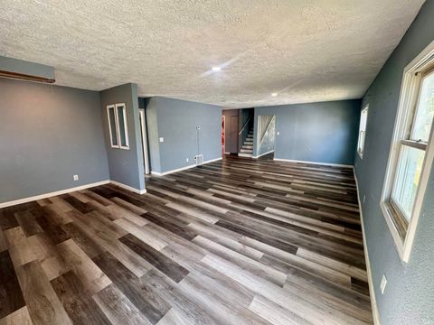 Tiny photo for 603 S Washington Street, Kokomo, IN 46902 (MLS # 202605464)