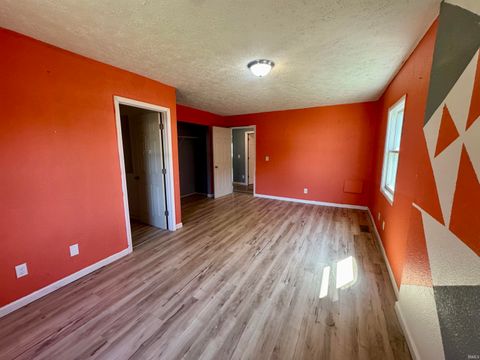 Tiny photo for 603 S Washington Street, Kokomo, IN 46902 (MLS # 202605464)