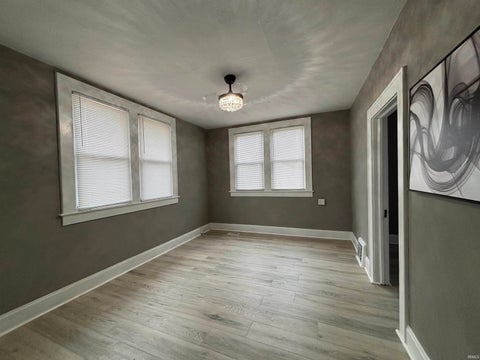 Tiny photo for 617 619 W Louisiana Street, Evansville, IN 47710 (MLS # 202639581)