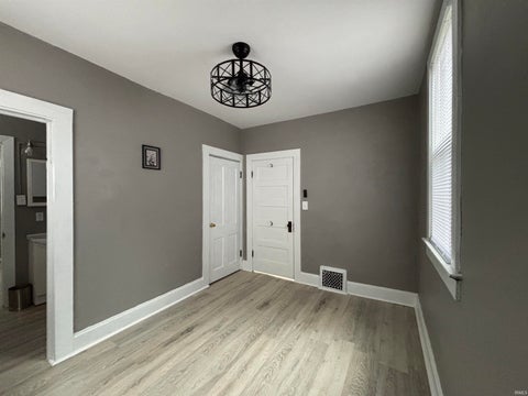 Tiny photo for 617 619 W Louisiana Street, Evansville, IN 47710 (MLS # 202639581)