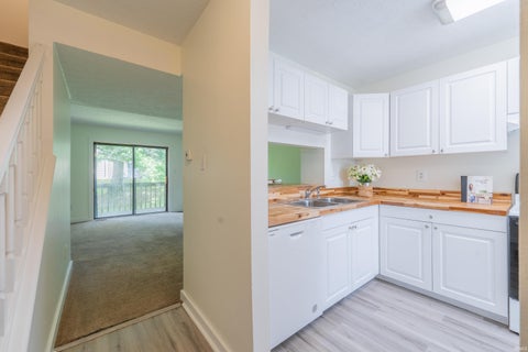 Tiny photo for 563 E Graham Place, Bloomington, IN 47401 (MLS # 202626695)