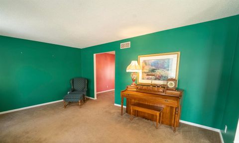 Tiny photo for 1009 N Hickory Ln, Kokomo, IN 46901 (MLS # 202611625)