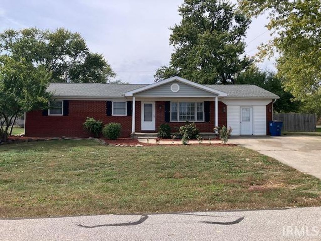 Photo of 393 N Curtis Drive, Vincennes, IN 47591 (MLS # 202542667)