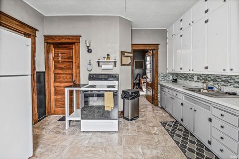 Tiny photo for 621 S 26th Street, Lafayette, IN 47904 (MLS # 202607087)