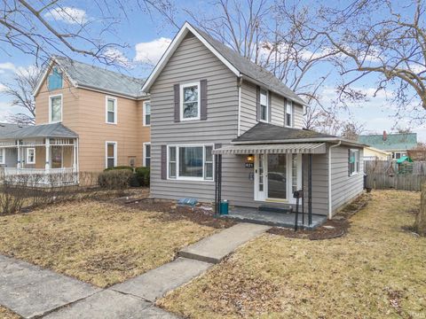 Tiny photo for 621 S 26th Street, Lafayette, IN 47904 (MLS # 202607087)