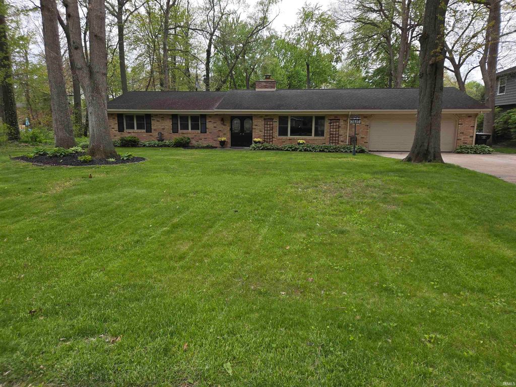 Photo of 54519 Whispering Oak Drive, Mishawaka, IN 46545 (MLS # 202617344)