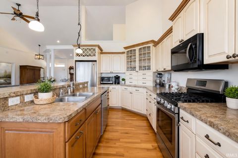 Tiny photo for 6641 Dockside Drive, South Bend, IN 46628 (MLS # 202618422)