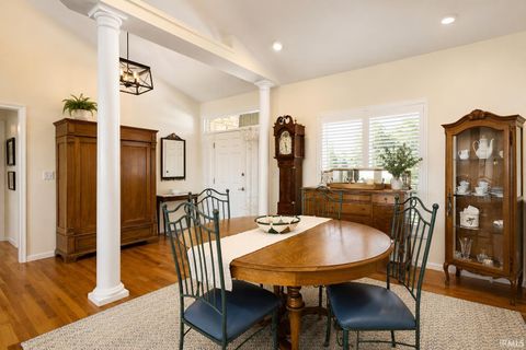 Tiny photo for 6641 Dockside Drive, South Bend, IN 46628 (MLS # 202618422)
