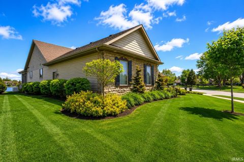 Tiny photo for 6641 Dockside Drive, South Bend, IN 46628 (MLS # 202618422)