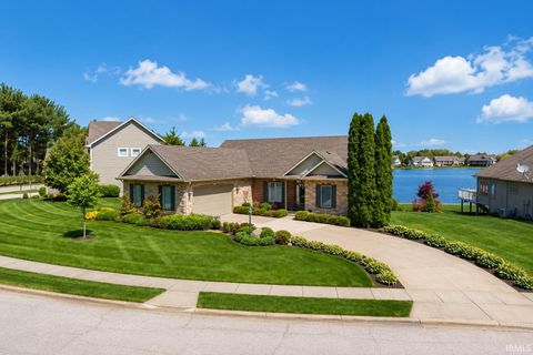 Tiny photo for 6641 Dockside Drive, South Bend, IN 46628 (MLS # 202618422)