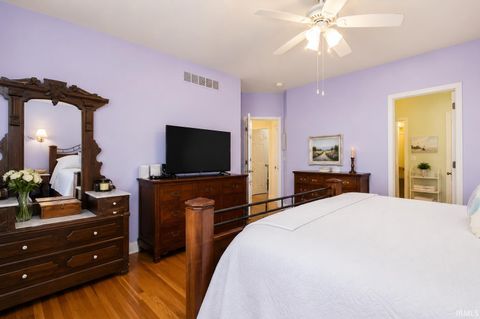 Tiny photo for 6641 Dockside Drive, South Bend, IN 46628 (MLS # 202618422)