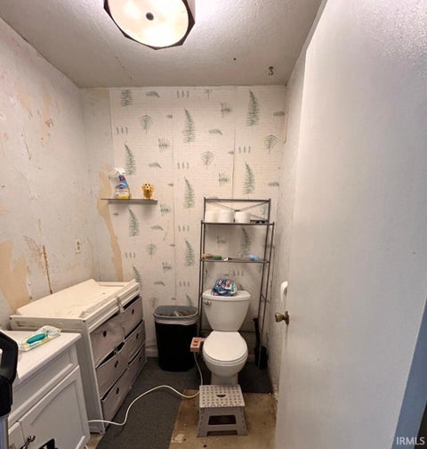 Tiny photo for 2221 W South Street, Mexico, IN 46958 (MLS # 202634599)