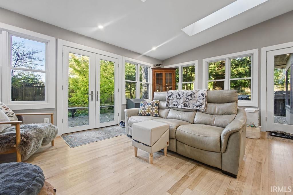 Photo of 1016 E Maxwell Lane, Bloomington, IN 47401 (MLS # 202643287)