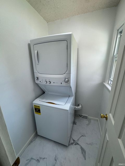 Tiny photo for 730 Sweetgum Road, Rochester, IN 46975 (MLS # 202612980)