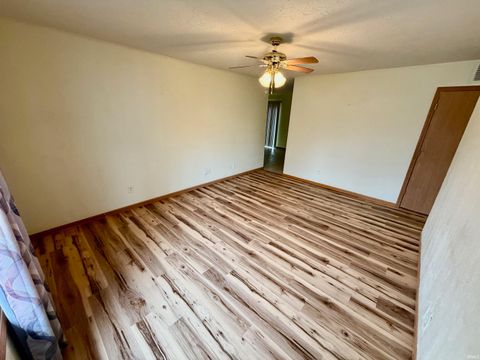 Tiny photo for 609 Briar Court, Kokomo, IN 46902 (MLS # 202541068)