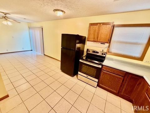 Tiny photo for 609 Briar Court, Kokomo, IN 46902 (MLS # 202541068)