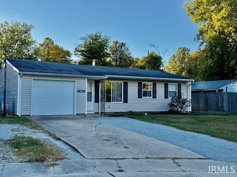Tiny photo for 609 Briar Court, Kokomo, IN 46902 (MLS # 202541068)