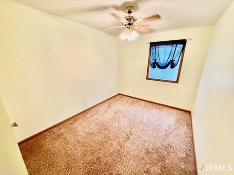 Tiny photo for 609 Briar Court, Kokomo, IN 46902 (MLS # 202541068)