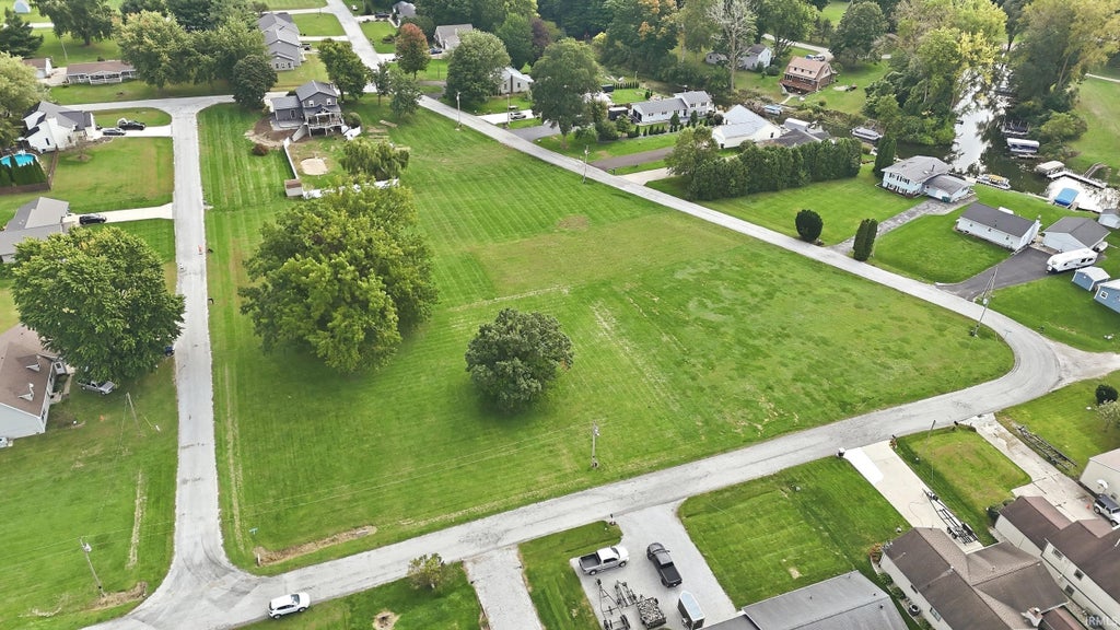 Photo of 0 TBD E Hiawatha Road #500/500B, Cromwell, IN 46732 (MLS # 202642446)
