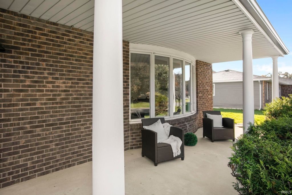 Photo of 56662 Diamond Drive, Elkhart, IN 46516 (MLS # 202541091)