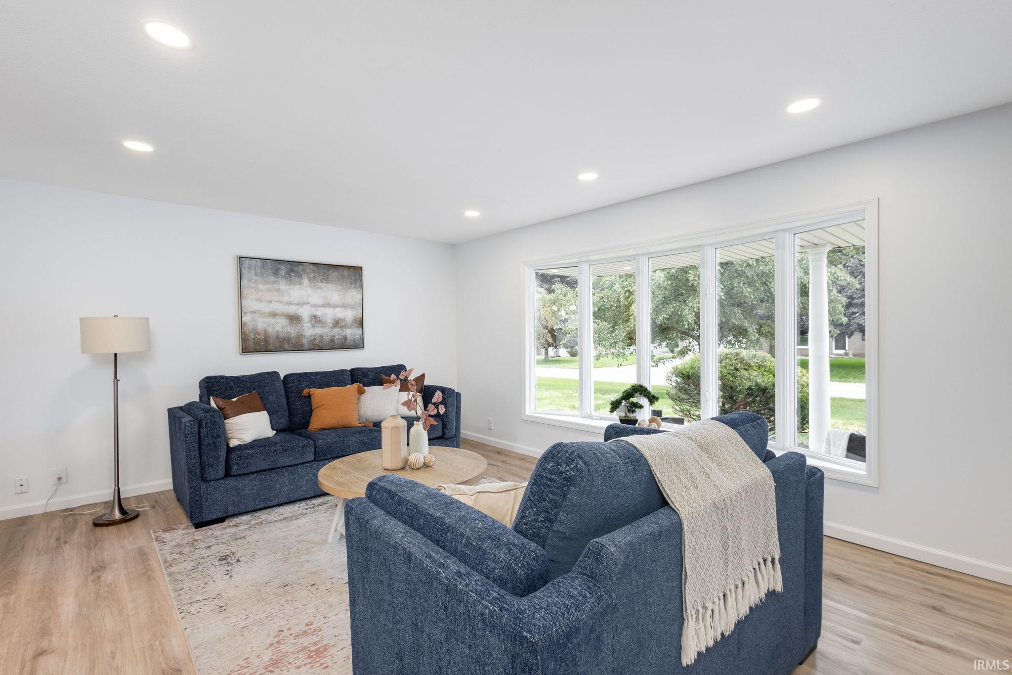 Elkhart, Indiana 46516, United States, 4 Bedrooms Bedrooms, ,3 BathroomsBathrooms,Residential,Active,225825