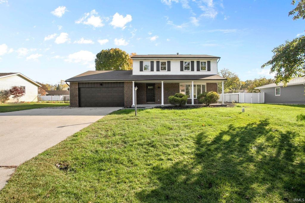 Photo of 56662 Diamond Drive, Elkhart, IN 46516 (MLS # 202541091)