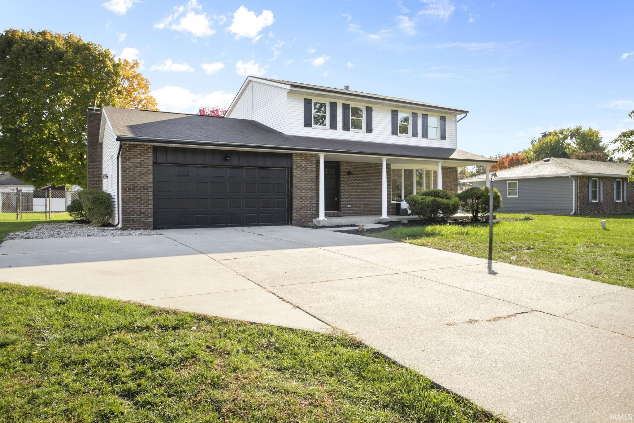 Elkhart, Indiana 46516, United States, 4 Bedrooms Bedrooms, ,3 BathroomsBathrooms,Residential,Active,225825