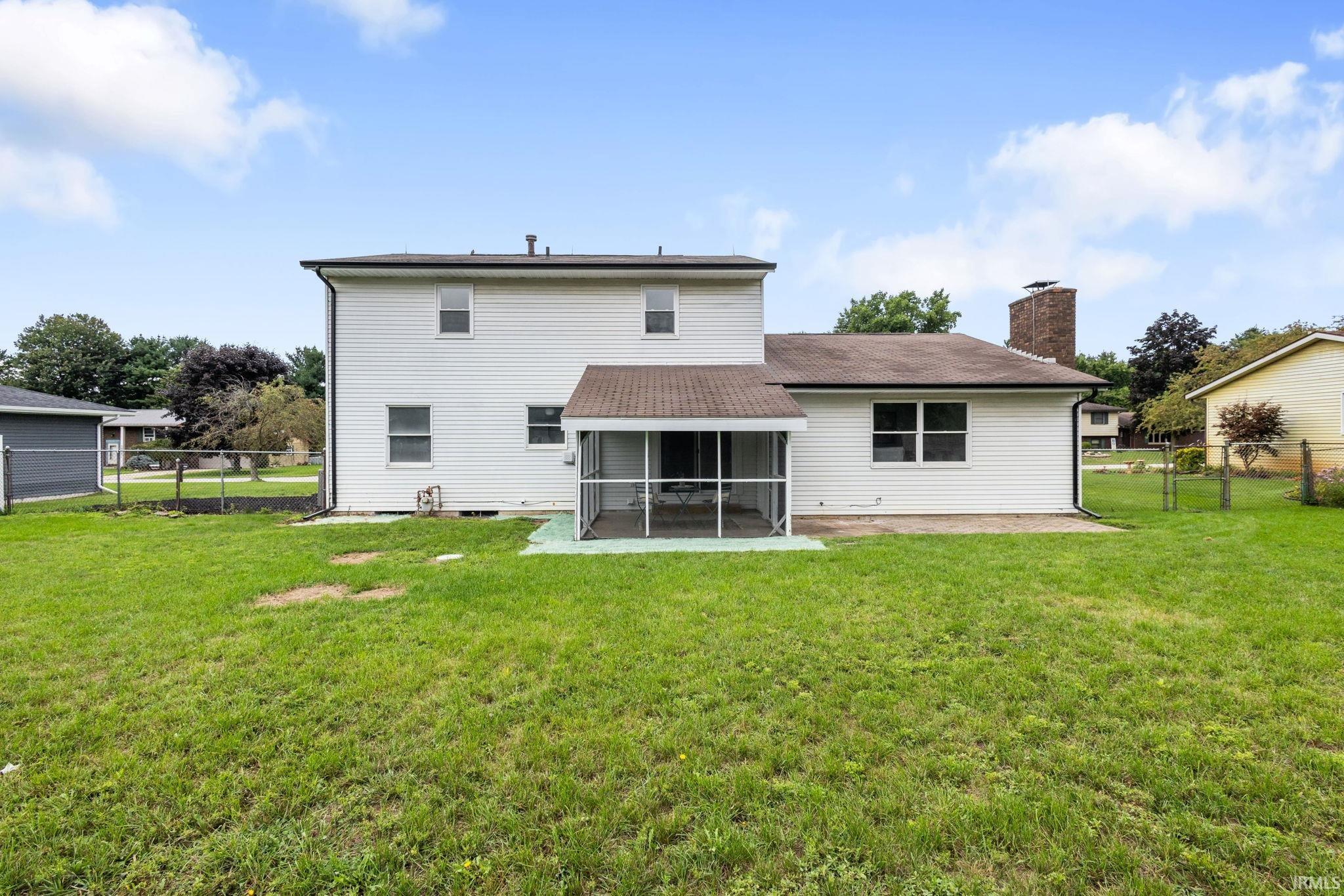 Elkhart, Indiana 46516, United States, 4 Bedrooms Bedrooms, ,3 BathroomsBathrooms,Residential,Active,225825