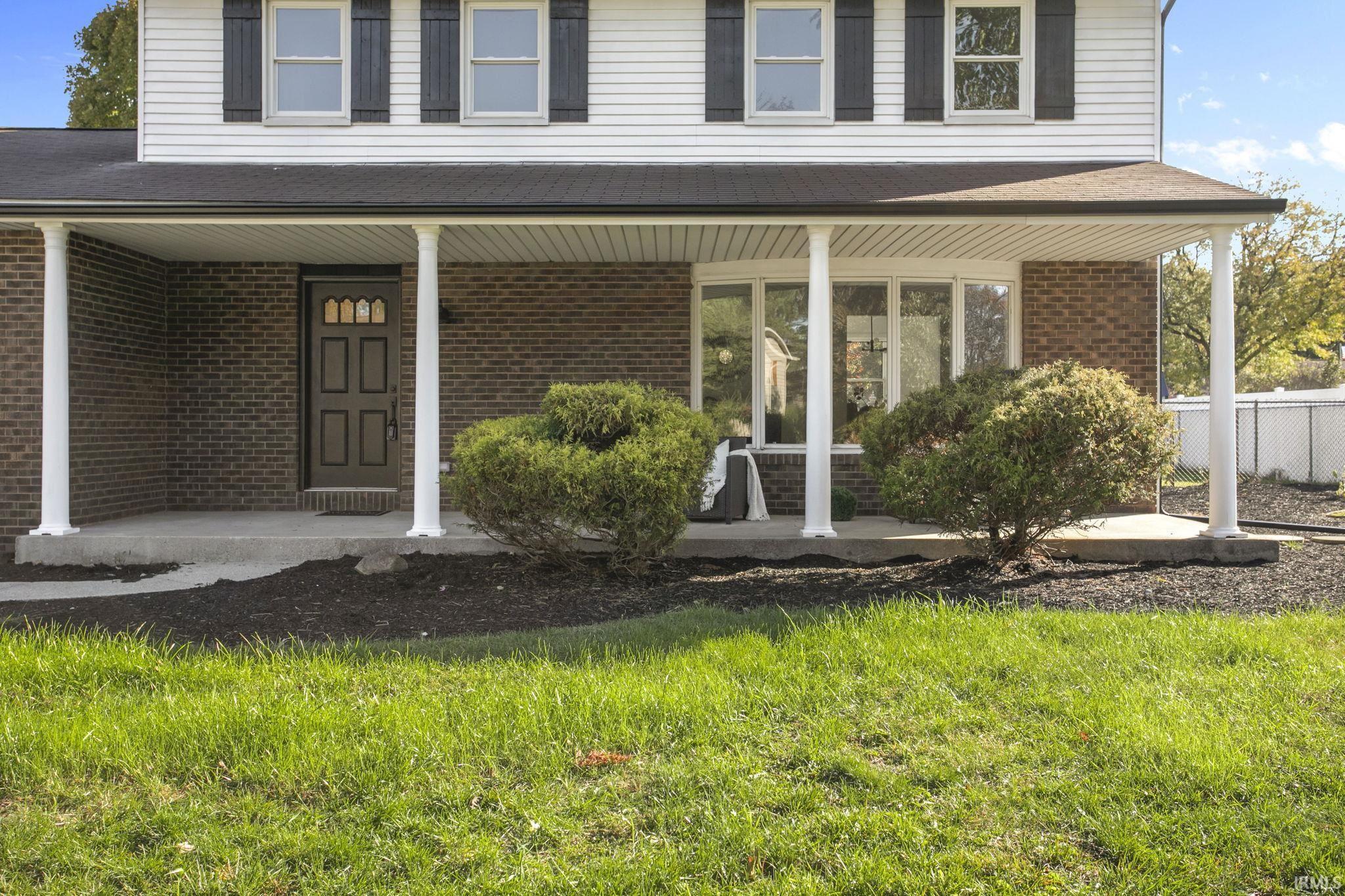 Elkhart, Indiana 46516, United States, 4 Bedrooms Bedrooms, ,3 BathroomsBathrooms,Residential,Active,225825