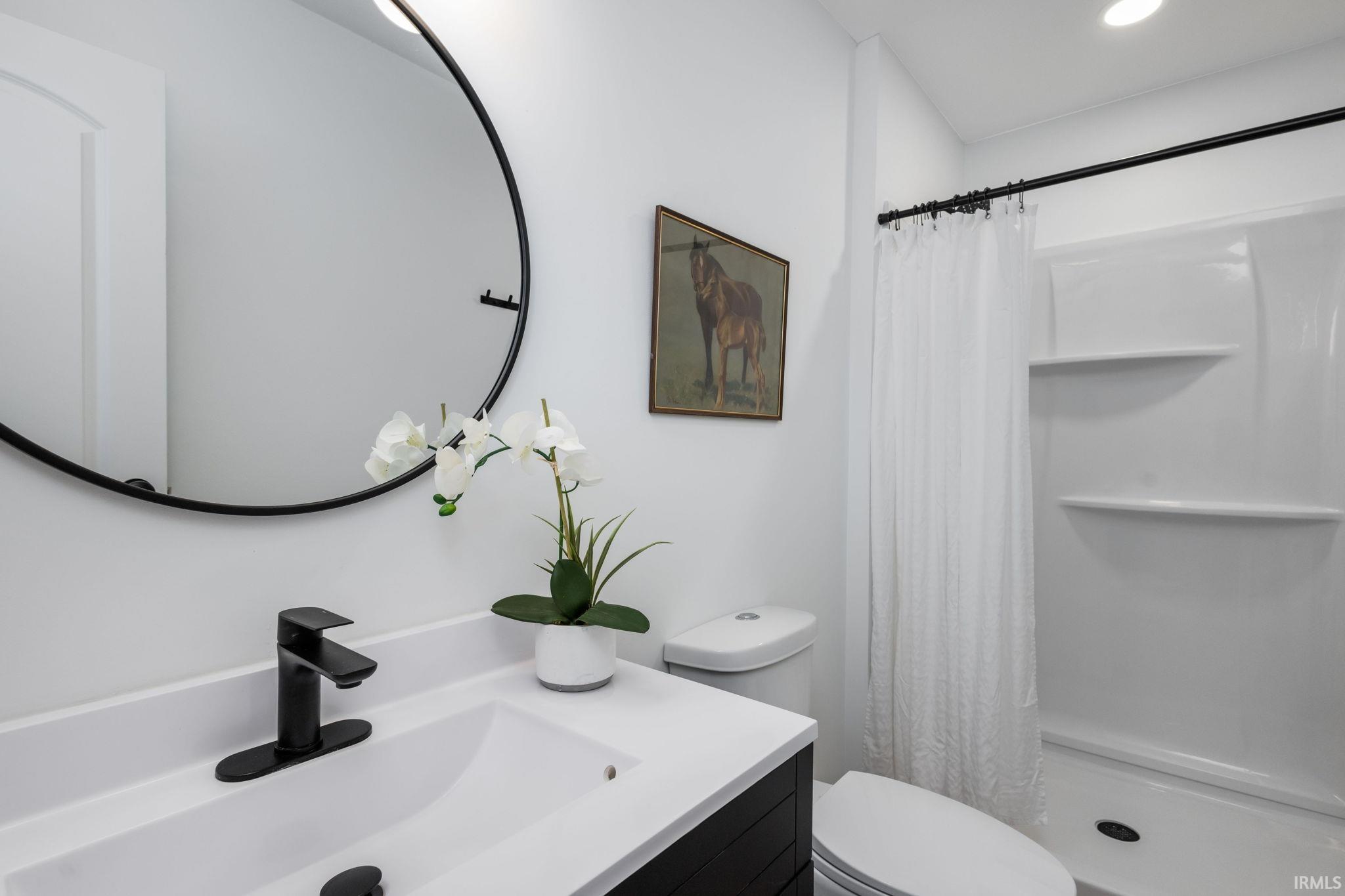 Elkhart, Indiana 46516, United States, 4 Bedrooms Bedrooms, ,3 BathroomsBathrooms,Residential,Active,225825