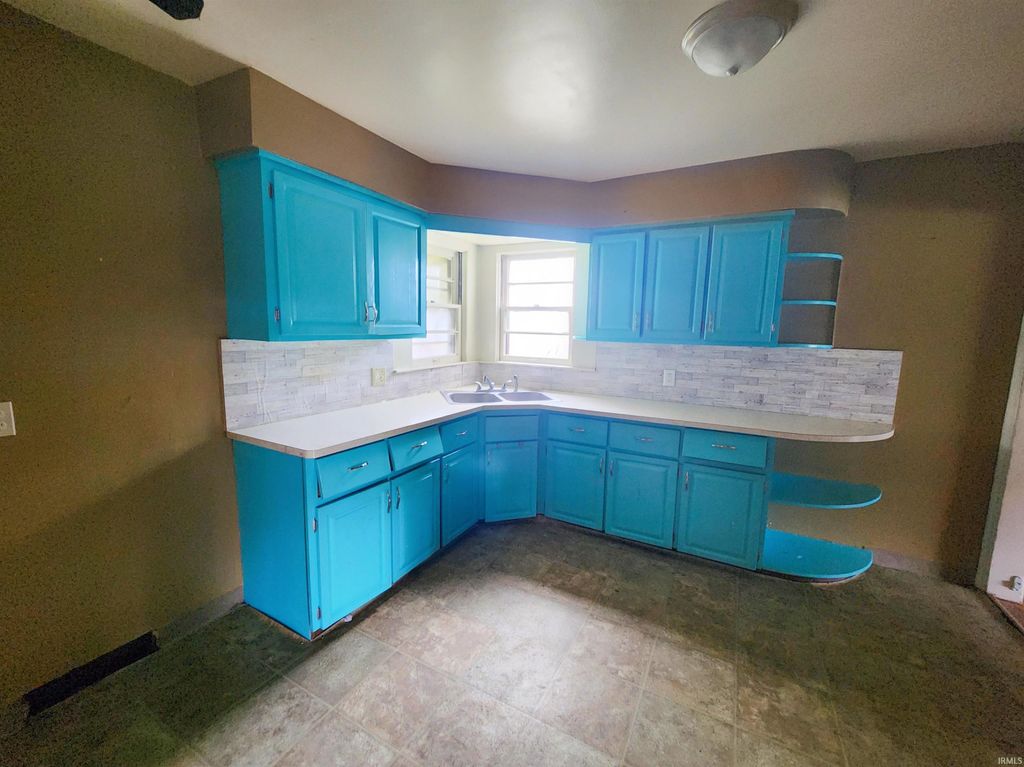 Photo of 1919 S Carlisle Street, South Bend, IN 46613 (MLS # 202616316)