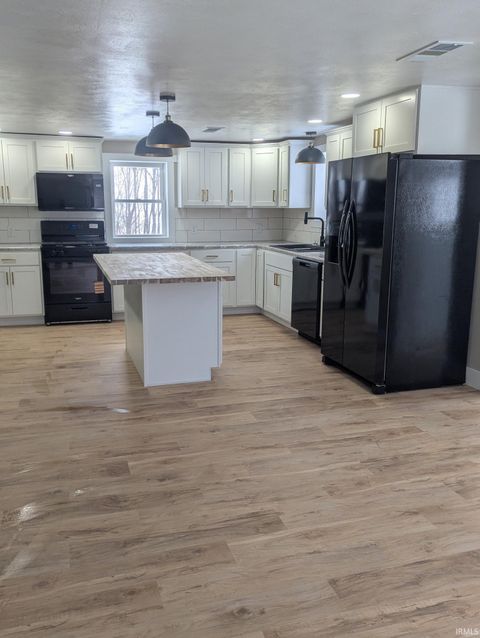 Tiny photo for 308 Bellevue Street, New Carlisle, IN 46552 (MLS # 202604849)