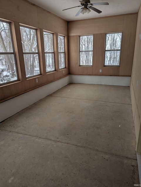 Tiny photo for 308 Bellevue Street, New Carlisle, IN 46552 (MLS # 202604849)