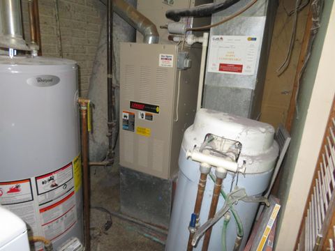 Tiny photo for 205 CYPRESS Court, Kokomo, IN 46902 (MLS # 202604608)